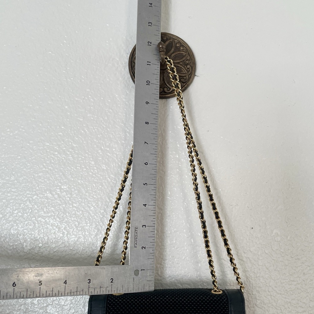 Whiting & Davis Small Black Bead Evening Purse with Chain Strap‎ And Mirror - Picture 5 of 13